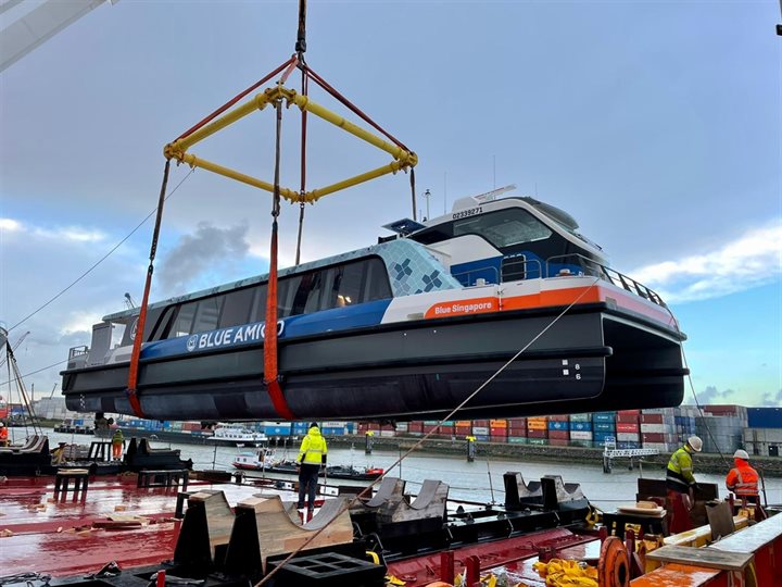 Nieuwe waterbus