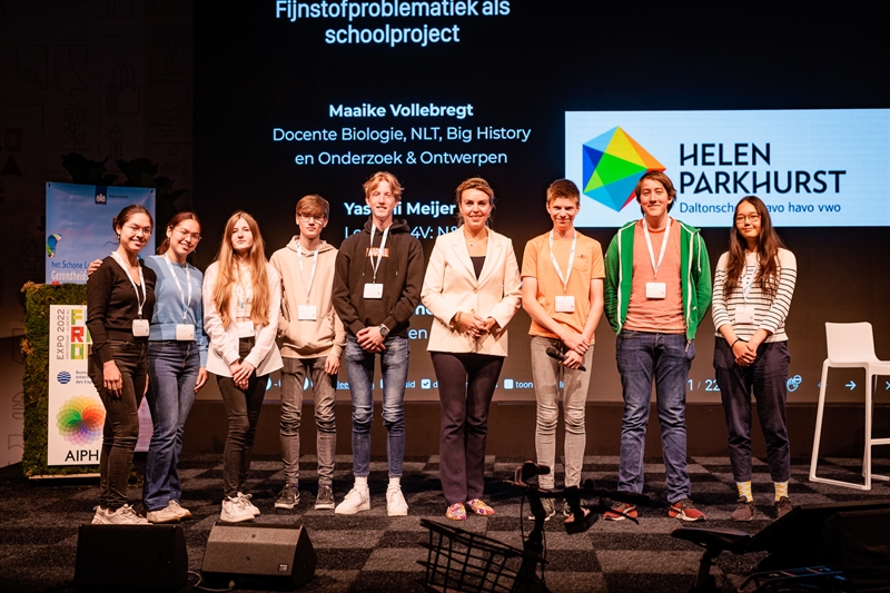 Vivianne Heijnen met Scholieren in gesprek